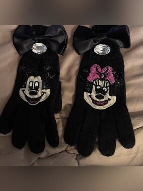 ⚜️Vintage Mickey & Minnie Mouse Beaded Gloves